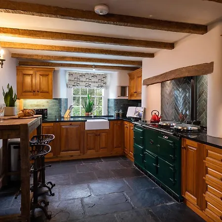 Carrholme Settle